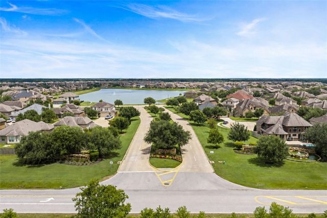 31814 Dunham Lake Drive, Hockley, TX 77447