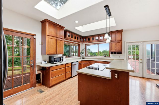 38597 Shady Oak Rd NE, Albany, OR 97322