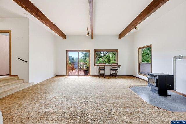 38597 Shady Oak Rd NE, Albany, OR 97322