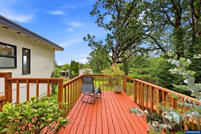 38597 Shady Oak Rd NE, Albany, OR 97322