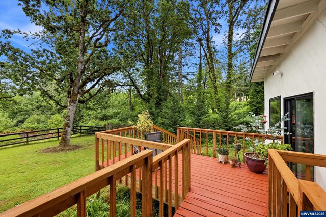 38597 Shady Oak Rd NE, Albany, OR 97322