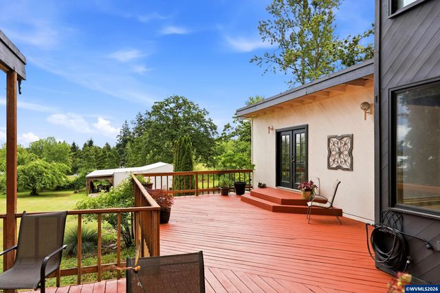 38597 Shady Oak Rd NE, Albany, OR 97322