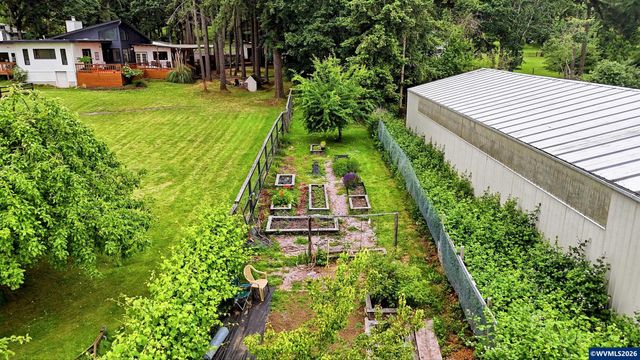 38597 Shady Oak Rd NE, Albany, OR 97322