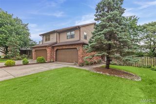 2204 Greenfield Drive, Belleville, IL 62221