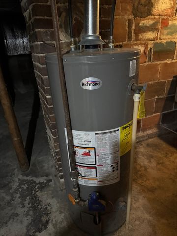 723 W 6th Street S, Newton, IA 50208