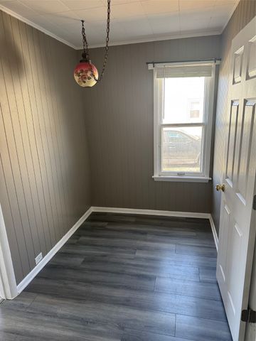 723 W 6th Street S, Newton, IA 50208