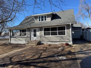 723 W 6th Street S, Newton, IA 50208