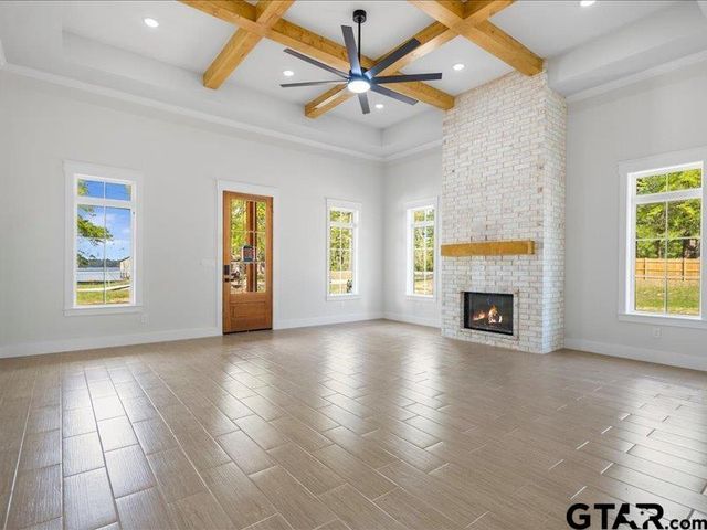 18171 W Lakeview Dr, Troup, TX 75789