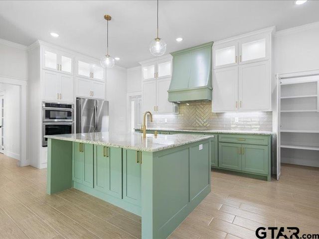 18171 W Lakeview Dr, Troup, TX 75789