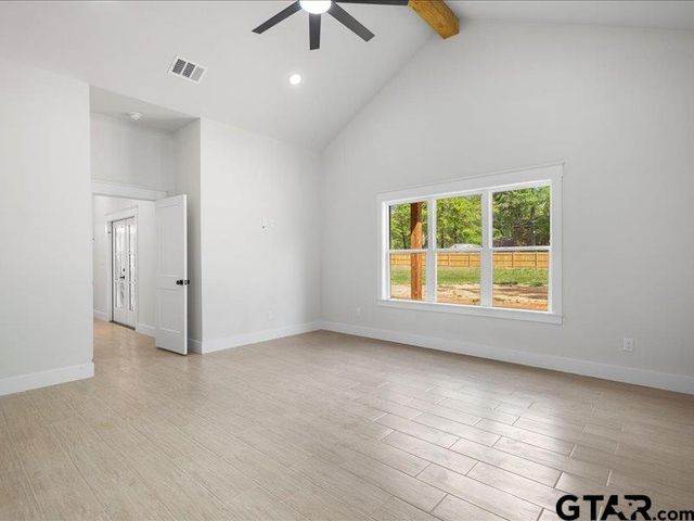 18171 W Lakeview Dr, Troup, TX 75789