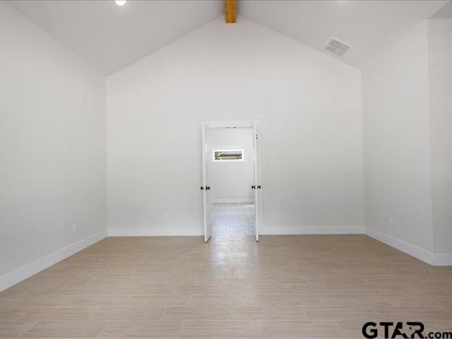 18171 W Lakeview Dr, Troup, TX 75789