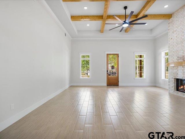 18171 W Lakeview Dr, Troup, TX 75789