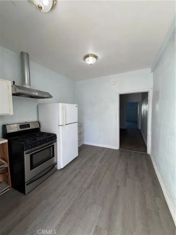 7815 S Western, Los Angeles, CA 90047
