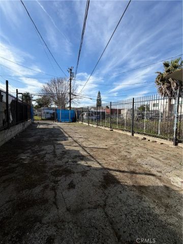7815 S Western, Los Angeles, CA 90047