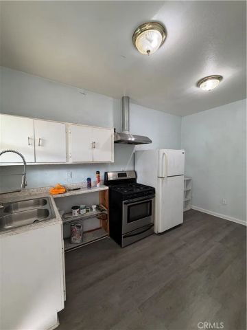 7815 S Western, Los Angeles, CA 90047