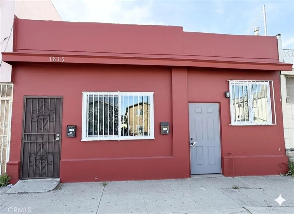 7815 S Western, Los Angeles, CA 90047