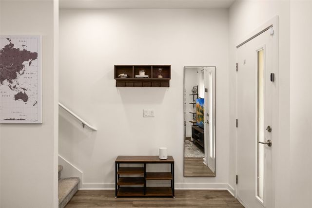 8704 42nd Avenue S, Seattle, WA 98118