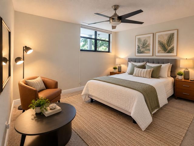 4800 BAYVIEW Drive 306, Fort Lauderdale, FL 33308
