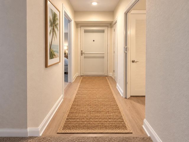 4800 BAYVIEW Drive 306, Fort Lauderdale, FL 33308
