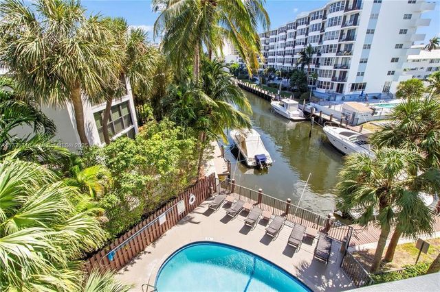 4800 BAYVIEW Drive 306, Fort Lauderdale, FL 33308