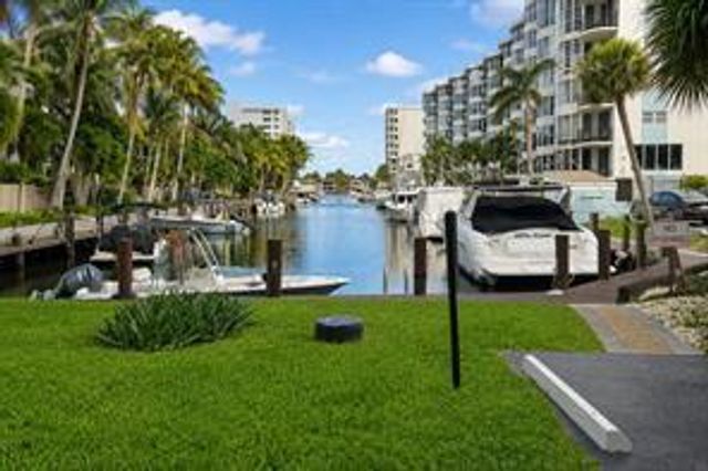 4800 BAYVIEW Drive 306, Fort Lauderdale, FL 33308