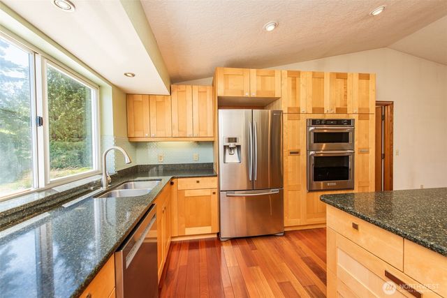 1419 S Pacific Vista, Port Angeles, WA 98363