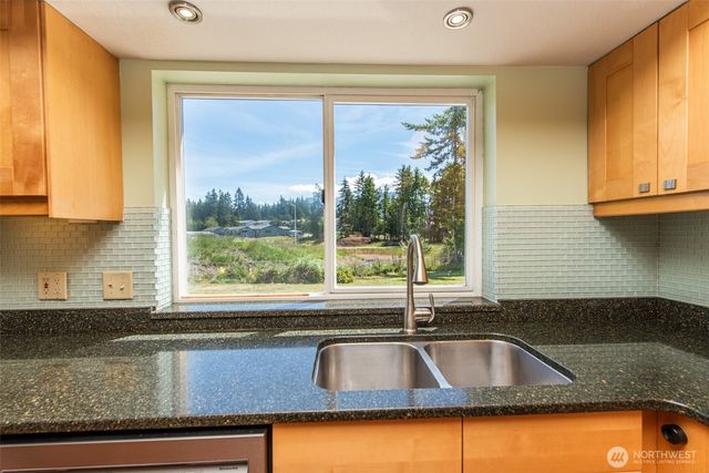 1419 S Pacific Vista, Port Angeles, WA 98363