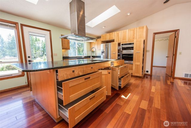 1419 S Pacific Vista, Port Angeles, WA 98363