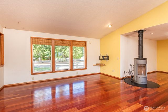 1419 S Pacific Vista, Port Angeles, WA 98363