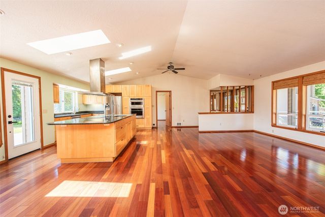1419 S Pacific Vista, Port Angeles, WA 98363