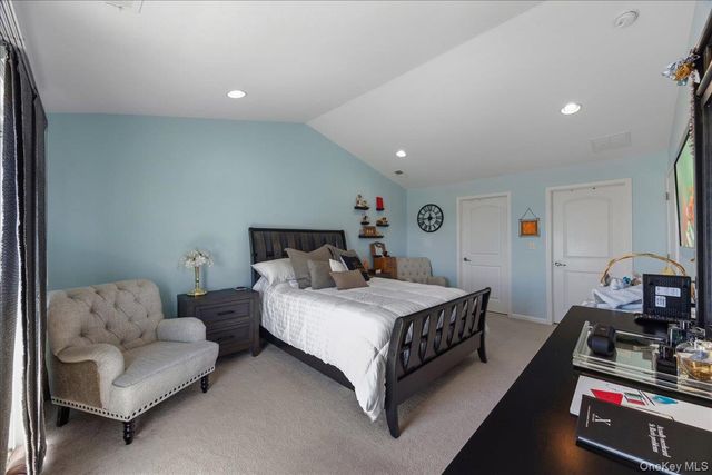 1707 Hawthorn Way, New Windsor, NY 12553