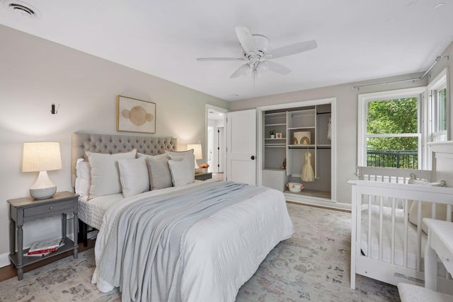 4808 Woodhill Way, Edina, MN 55424