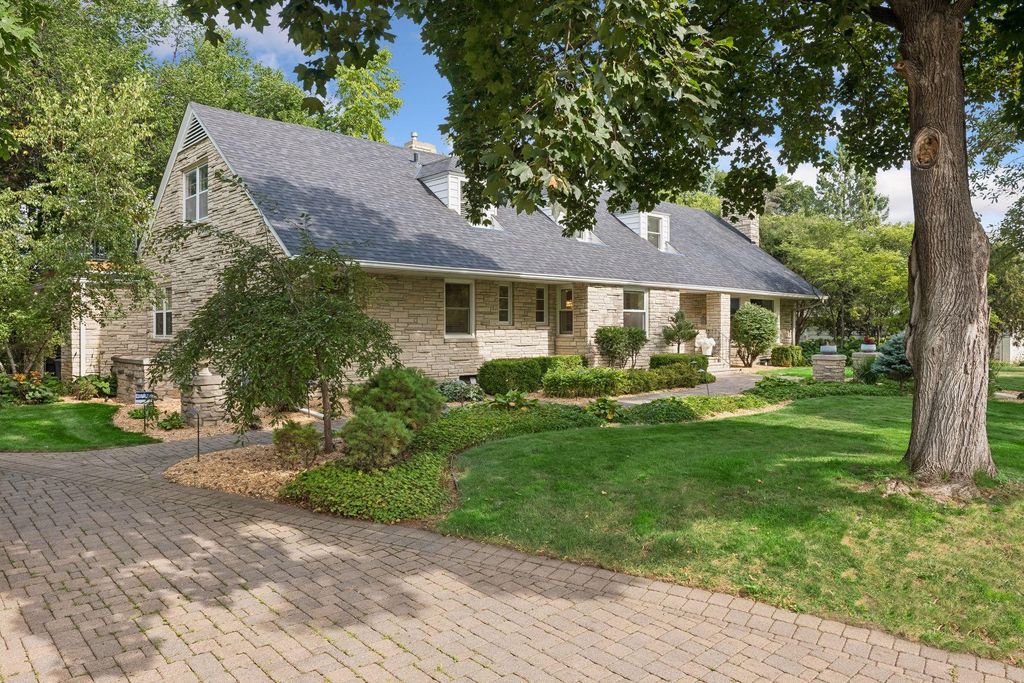 4808 Woodhill Way, Edina, MN 55424 — exterior