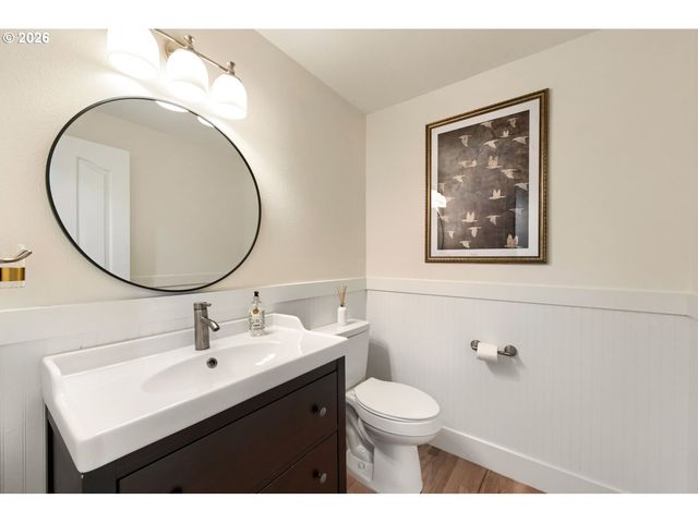 2132 Se DOUGLAS Pl, Gresham, OR 97080