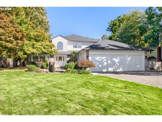 2132 Se DOUGLAS Pl, Gresham, OR 97080
