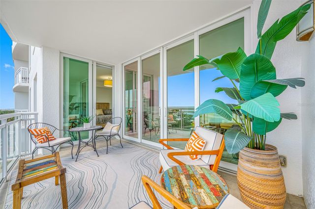 1325 SNELL ISLE BOULEVARD NE 810, St Petersburg, FL 33704