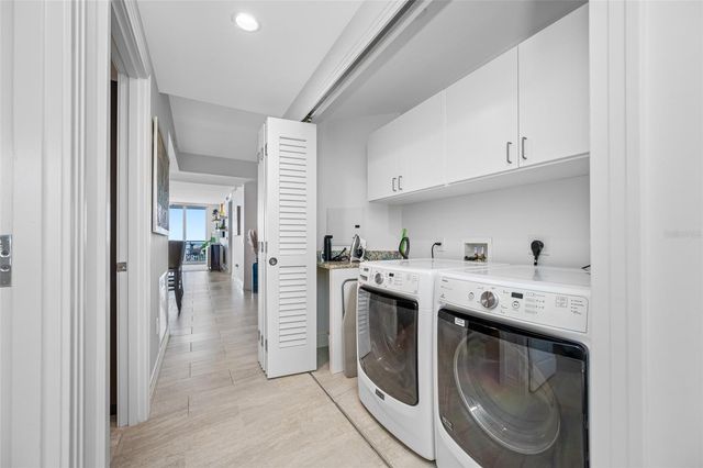 1325 SNELL ISLE BOULEVARD NE 810, St Petersburg, FL 33704