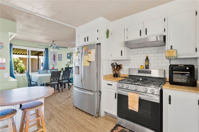 22325 US Highway 18 79, Apple Valley, CA 92307