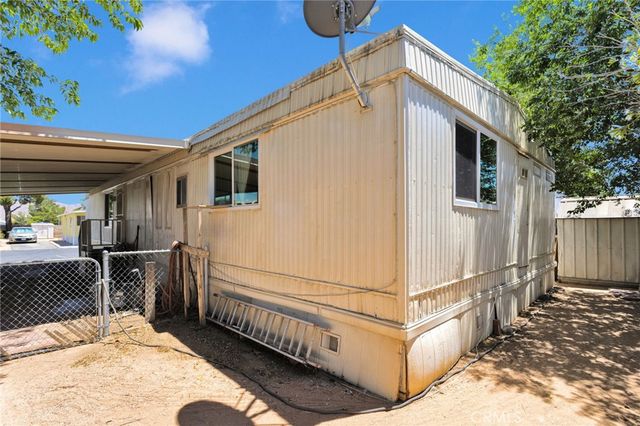 22325 US Highway 18 79, Apple Valley, CA 92307