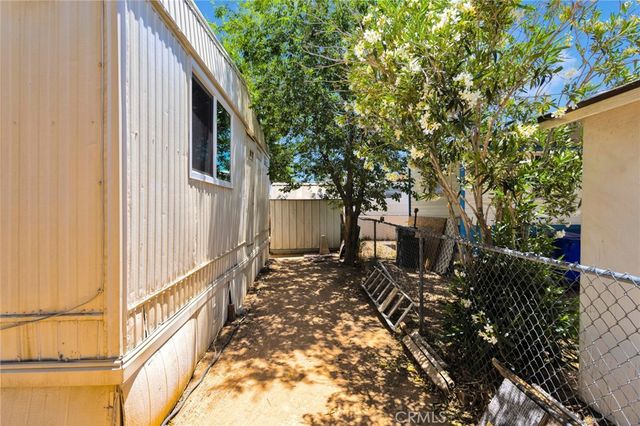 22325 US Highway 18 79, Apple Valley, CA 92307