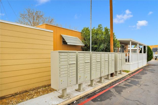 22325 US Highway 18 79, Apple Valley, CA 92307