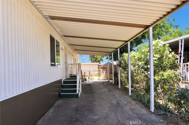 22325 US Highway 18 79, Apple Valley, CA 92307