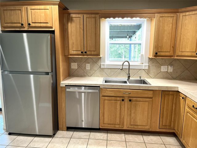 895 Lakeview Drive, Somerville, TX 77879