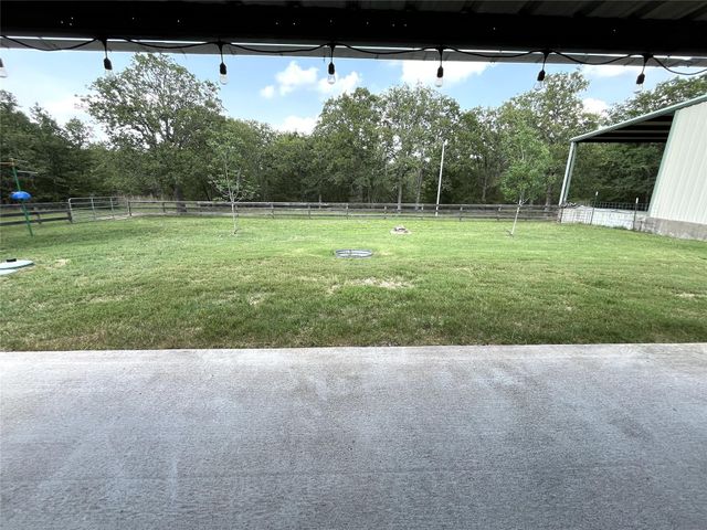 895 Lakeview Drive, Somerville, TX 77879