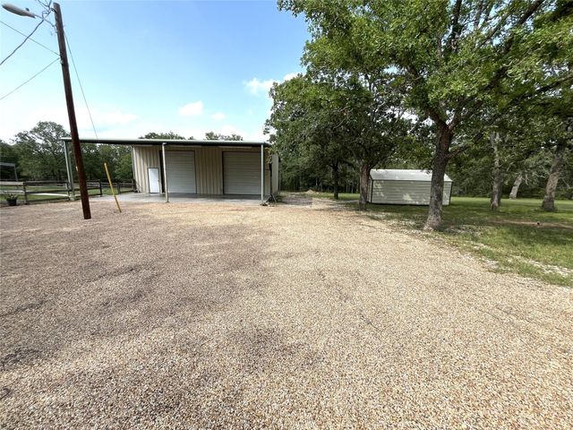 895 Lakeview Drive, Somerville, TX 77879