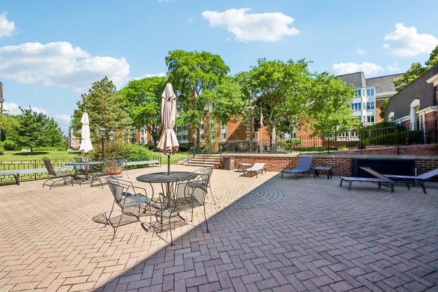 225 Lake Boulevard 545, Buffalo Grove, IL 60089