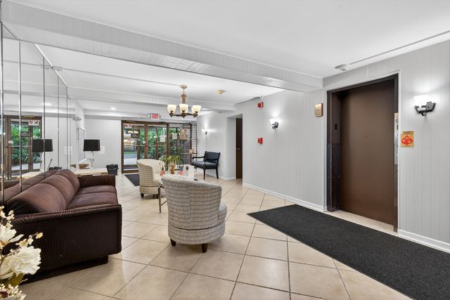 225 Lake Boulevard 545, Buffalo Grove, IL 60089