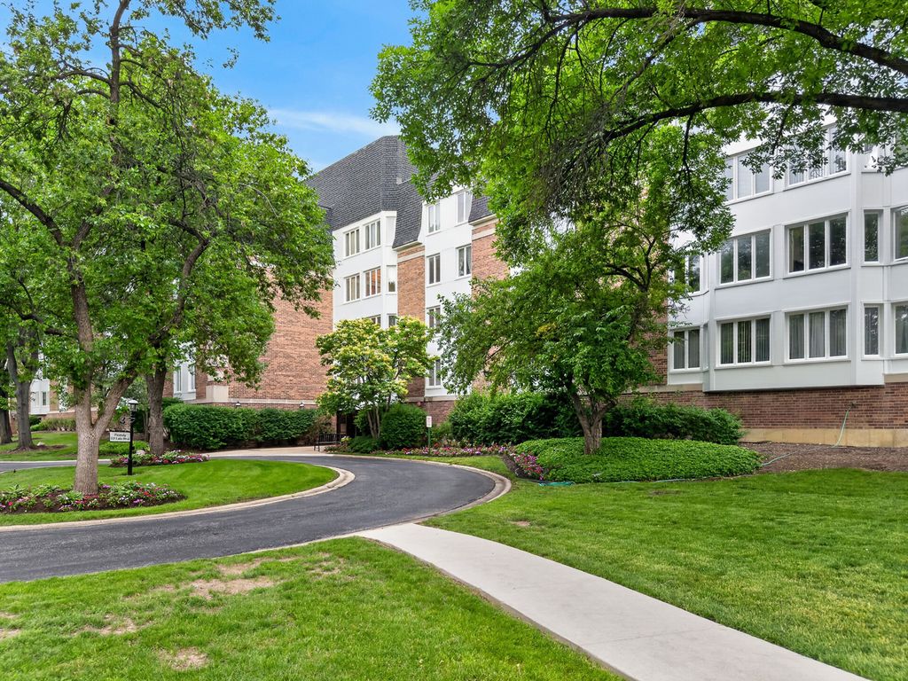 225 Lake Boulevard 545, Buffalo Grove, IL 60089