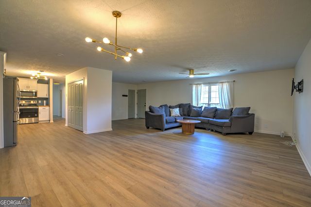 17 Glenda Drive SW, Rome, GA 30165