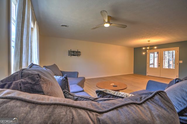 17 Glenda Drive SW, Rome, GA 30165